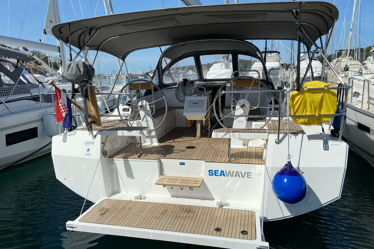 Deck of Seawave, a Bavaria C42 sailboat at Općina Vrsar, Croatia