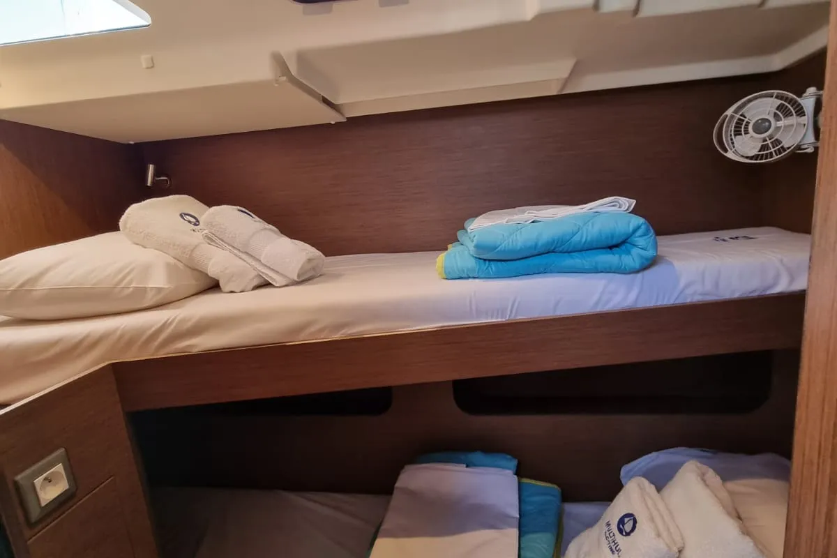 Cabin on Tsuki, a Beneteau Oceanis 51.1 sailboat at Lavrion, Greece