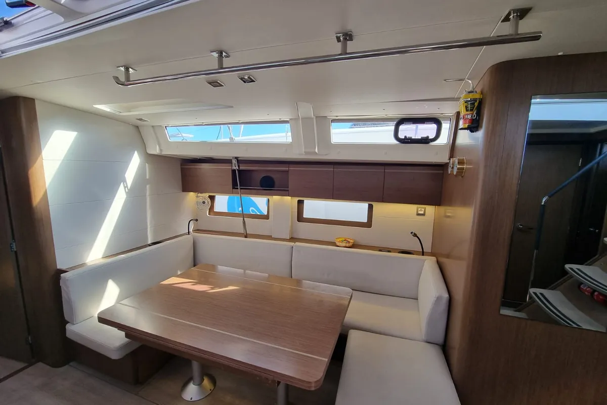 Salon of Tsuki, a Beneteau Oceanis 51.1 sailboat at Lavrion, Greece