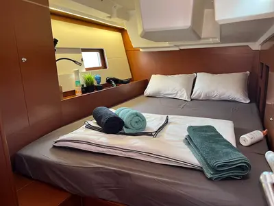 Cabin on N A G I A, a Beneteau Oceanis 46.1 sailboat at Athens, Greece