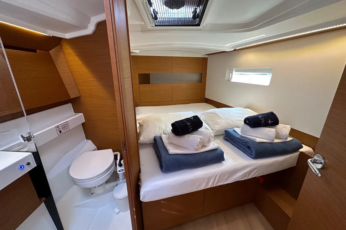 Cabin on Wind Kiss, a Jeanneau Sun Odyssey 410 sailboat at Dubrovnik, Croatia