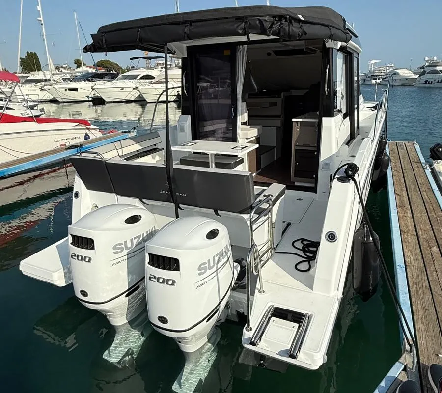 Exterior view of NIRVANA, a Jeanneau Merry Fisher 895 motorboat at Zadar, Croatia