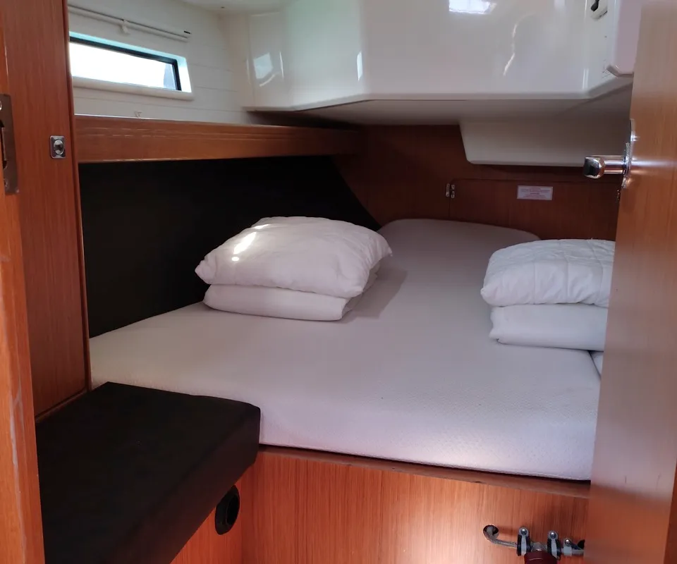 Head on Andrelli, a Bavaria 37 Cruiser sailboat at Kontokali, Greece