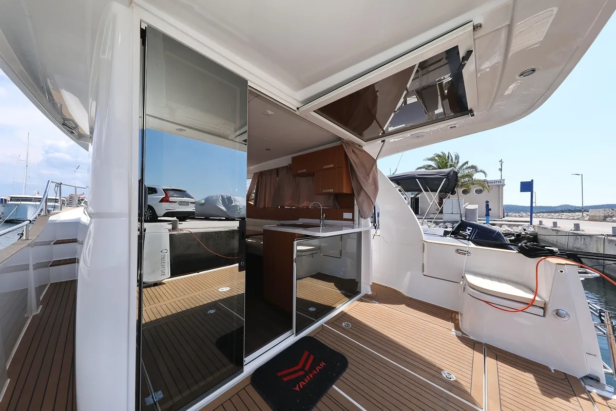Deck of Mozart, a Greenline 33 motor yacht at Pirovac, Croatia