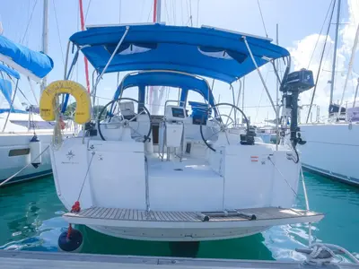 Makin Memories, a Jeanneau Sun Odyssey 419 sailboat at Ribishi, Saint Vincent and the Grenadines