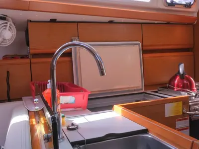 Galley of Makin Memories, a Jeanneau Sun Odyssey 419 sailboat at Ribishi, Saint Vincent and the Grenadines