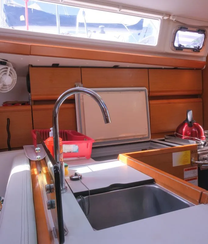 Makin Memories, a Jeanneau Sun Odyssey 419 sailboat at Ribishi, Saint Vincent and the Grenadines
