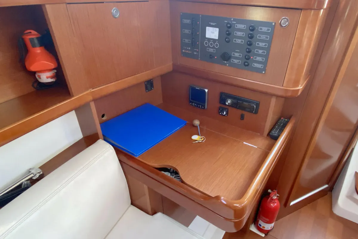 Sunshine, a Beneteau Oceanis 31 sailboat at Barth, Germany