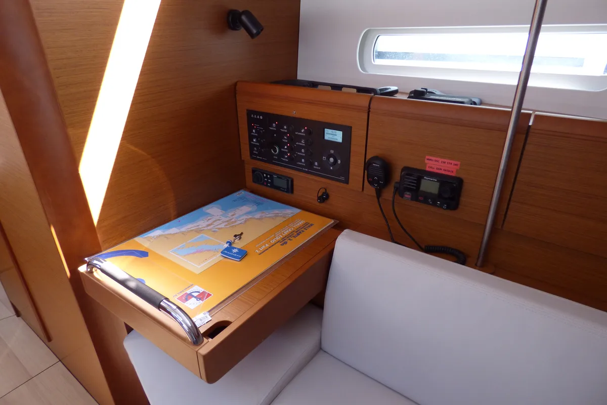 Salon of Vacskamati, a Jeanneau Sun Odyssey 389 sailboat at Kaštela, Croatia