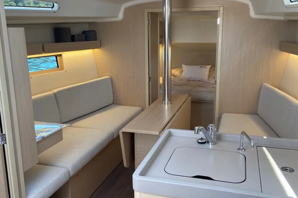 Salon of Ka Nani, a Beneteau Oceanis 34.1 sailboat at Općina Rogoznica, Croatia