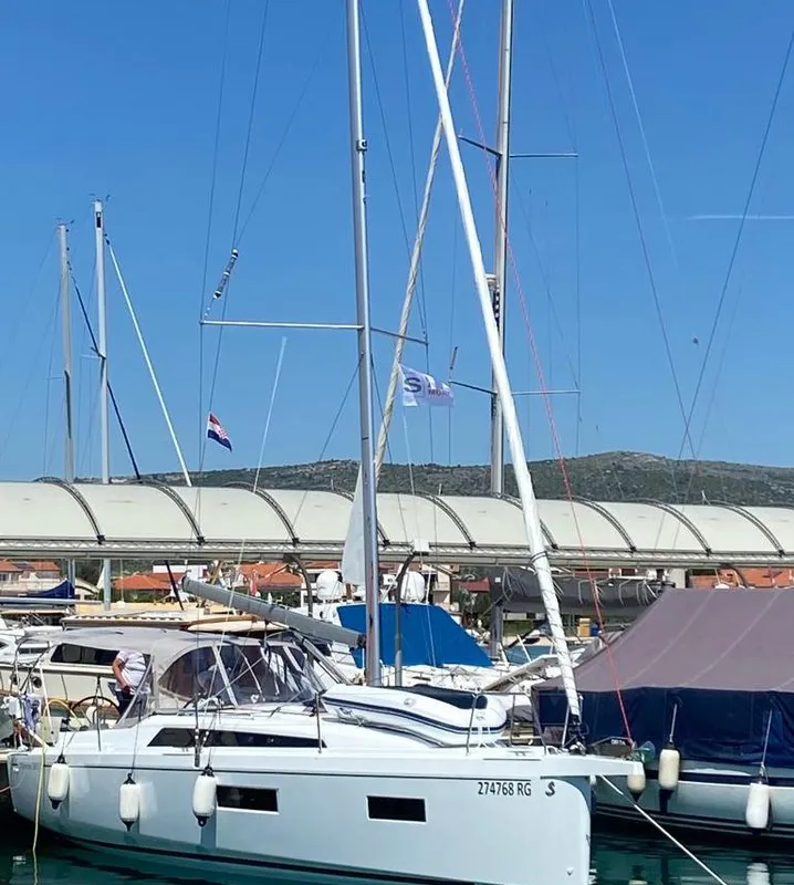 Exterior view of Ka Nani, a Beneteau Oceanis 34.1 sailboat at Općina Rogoznica, Croatia
