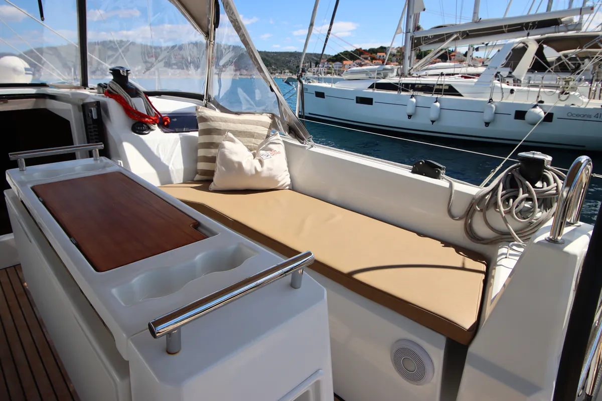 Deck of Ka Nani, a Beneteau Oceanis 34.1 sailboat at Općina Rogoznica, Croatia