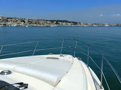 Azimut 46