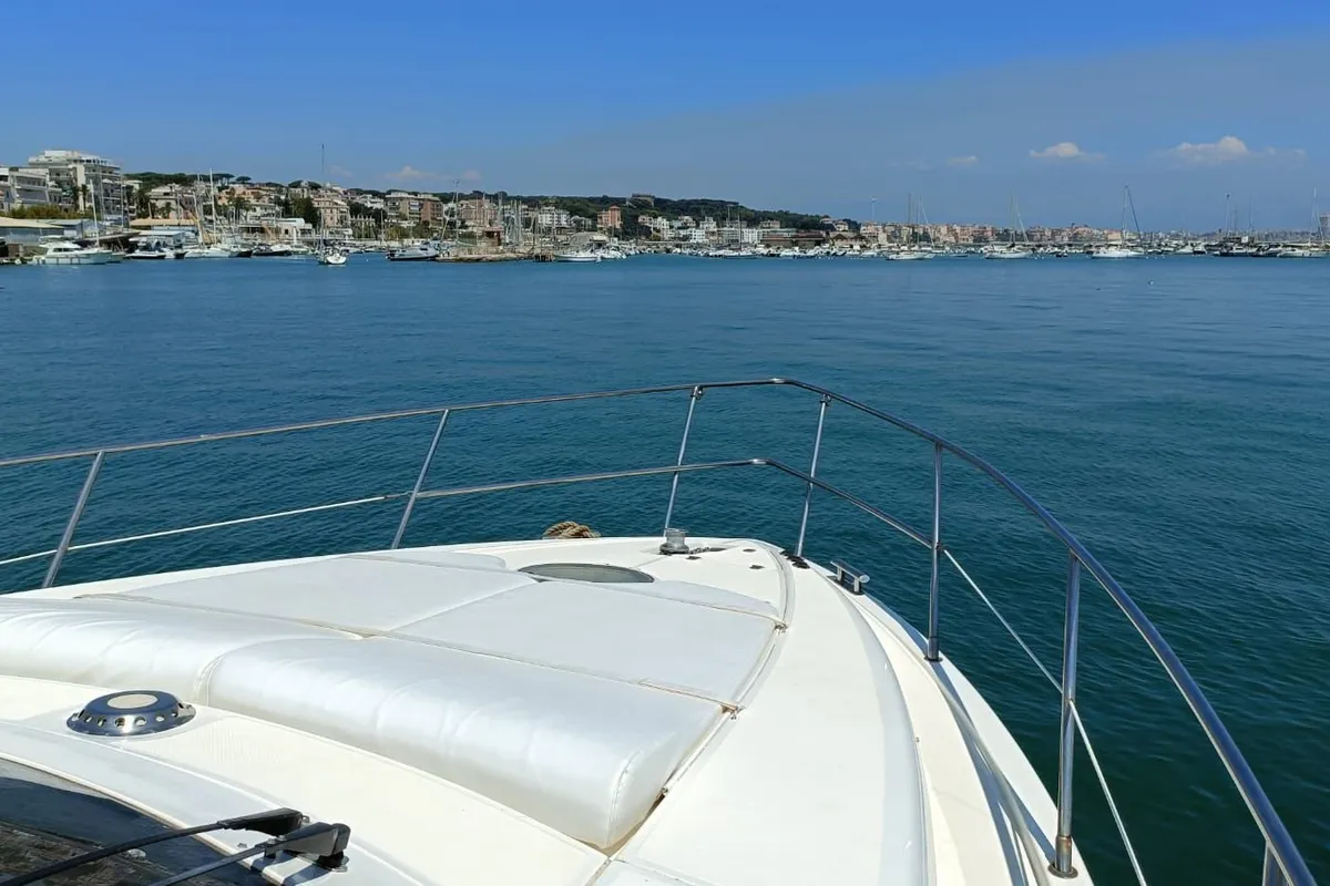 Exterior view of Azimut 46, a Azimut 46 motorboat at Nettuno, Italy