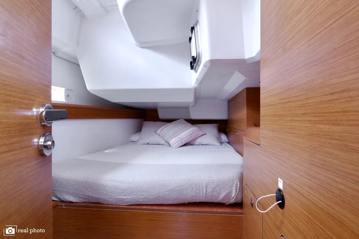 Cabin on Azzurra, a Jeanneau Sun Odyssey 479 sailboat at Puntone di Scarlino, Italy