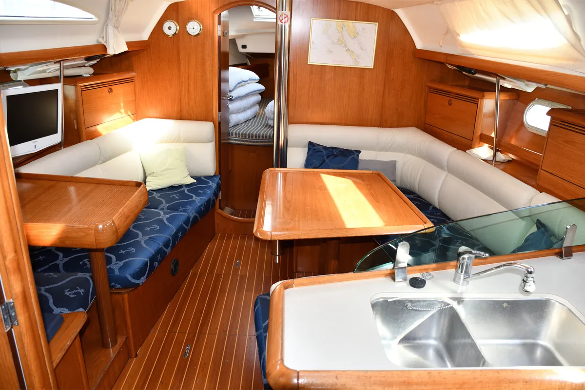 Salon of Bonaca, a Jeanneau Sun Odyssey 37 sailboat at Izola / Isola, Slovenia
