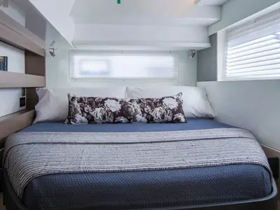 Cabin on Moorings 4200/3/3 Exclusive, a Leopard 42 catamaran at Uturoa, France