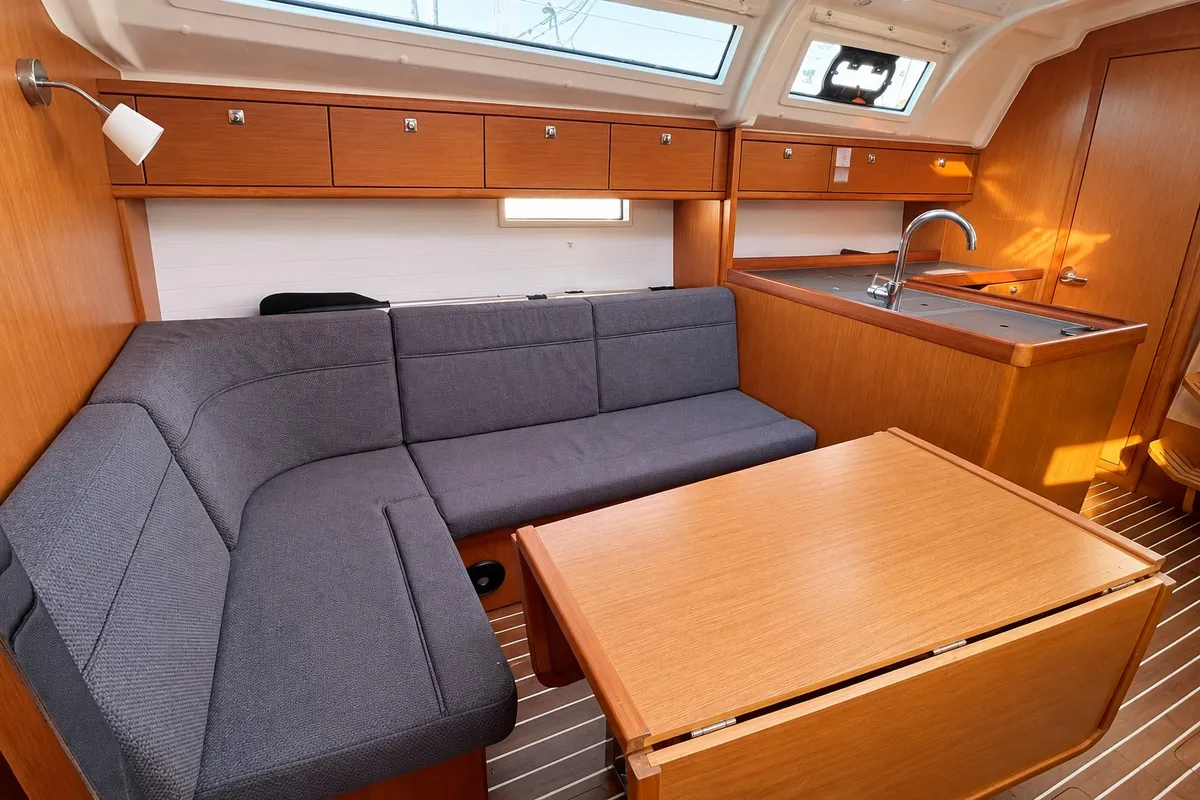 Salon of Francesca, a Bavaria 37 sailboat at Punta Ala, Italy