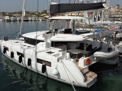 Sea Star, a Lagoon 46 catamaran at Lavreotiki, Greece