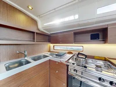 Galley of Tagada 4, a Beneteau Oceanis 40.1 sailboat at Saint-Cast-le-Guildo, France