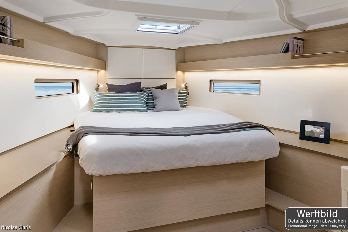 Cabin on Namaka Ekolu, a Beneteau Oceanis 40.1 sailboat at Palma de Mallorca, Spain