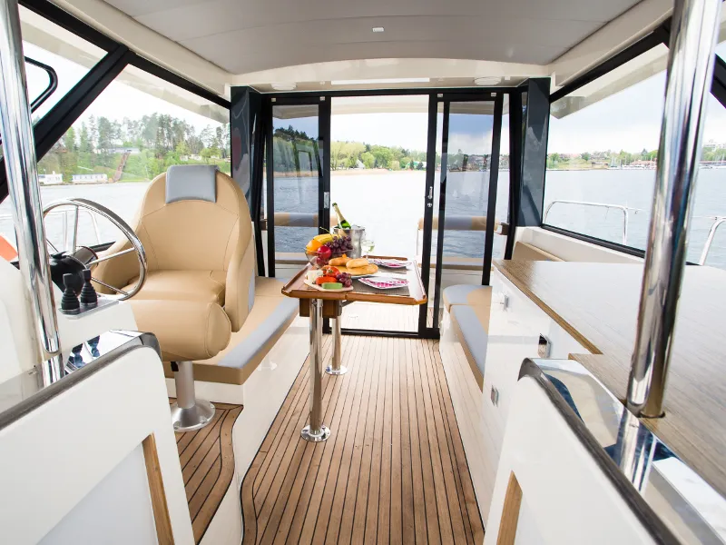 Cockpit of Oceanis 461/3/3 Premium, a Delphia Yachts Nautika 1300 motor yacht at Wilkasy, Poland