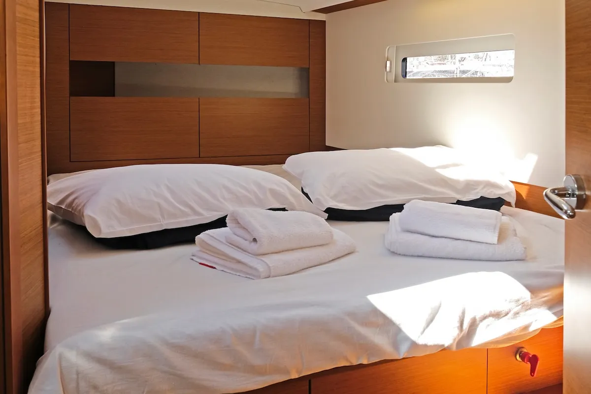 Cabin on Bella Ciao, a Jeanneau Sun Odyssey 410 sailboat at Split, Croatia