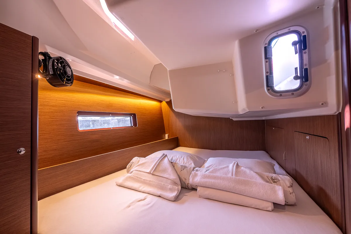 Cabin on Mamma Mia, a Beneteau Oceanis 40.1 sailboat at Split, Croatia