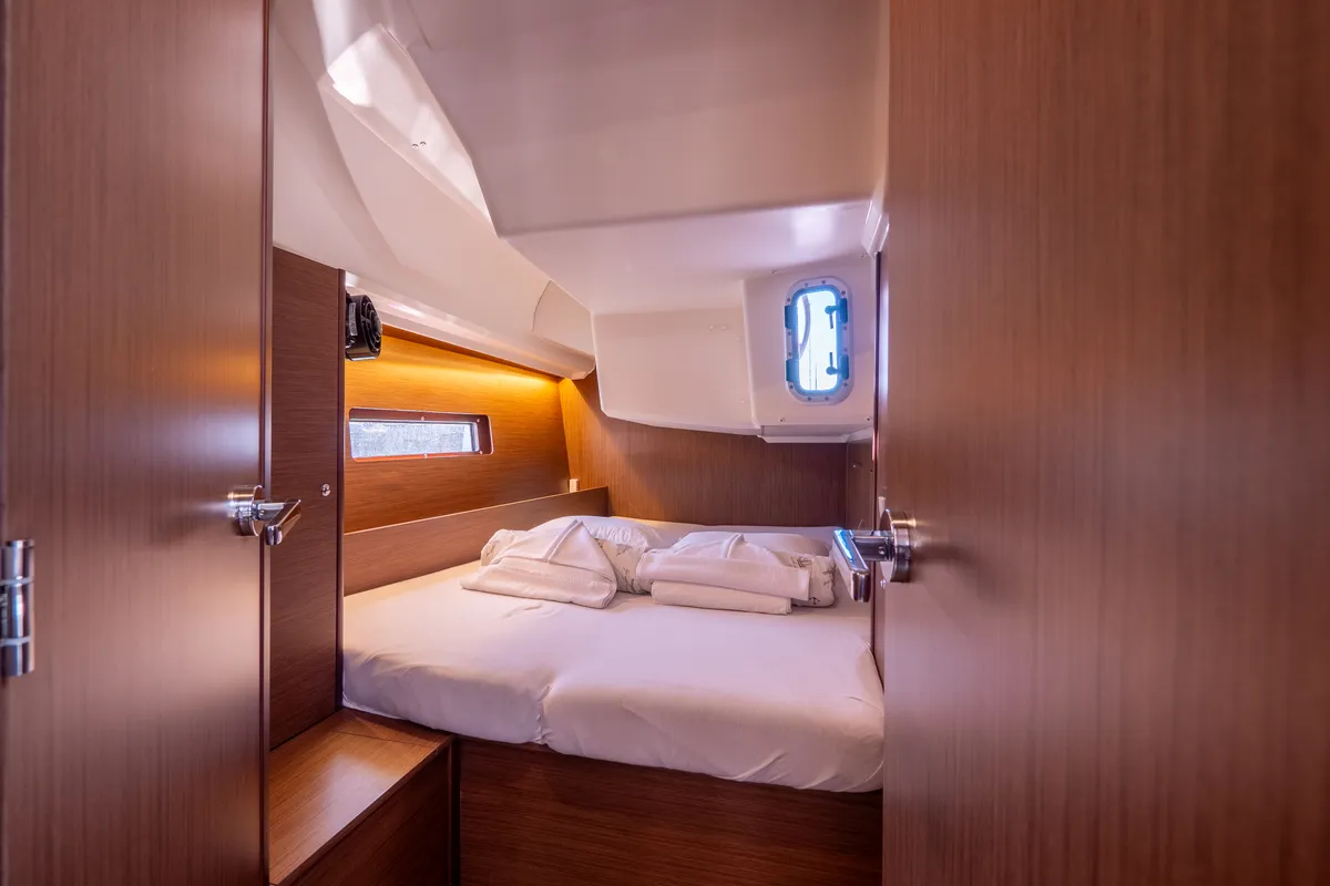 Cabin on Mamma Mia, a Beneteau Oceanis 40.1 sailboat at Split, Croatia