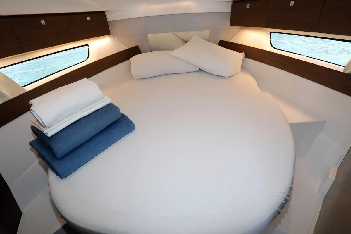 Cabin on Ema, a Jeanneau Merry Fisher 895 motorboat at Split, Croatia