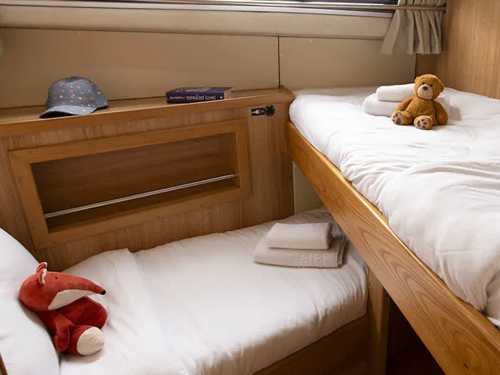 Cabin on Classique Star - Budget 14, a Cygnet Classique Star motorboat at Decize, France