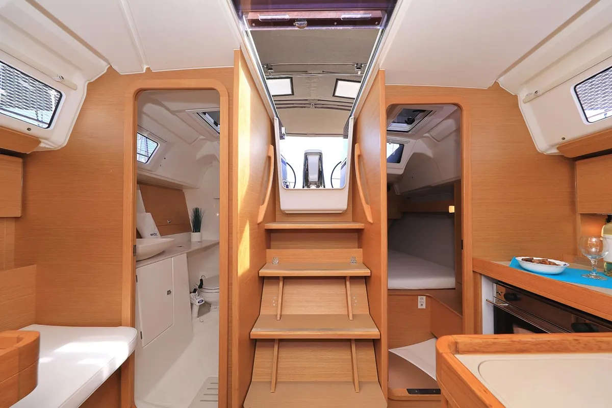 Cabin on Pina Colada, a Dufour 360 GL sailboat at Grad Pula, Croatia