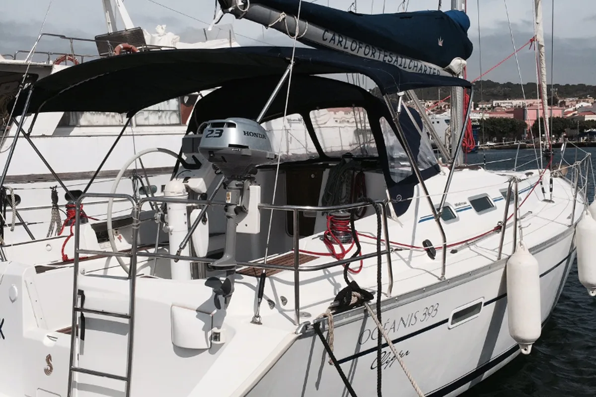 Exterior view of Sabik, a Beneteau Oceanis 393 sailboat at U Pàize, Italy