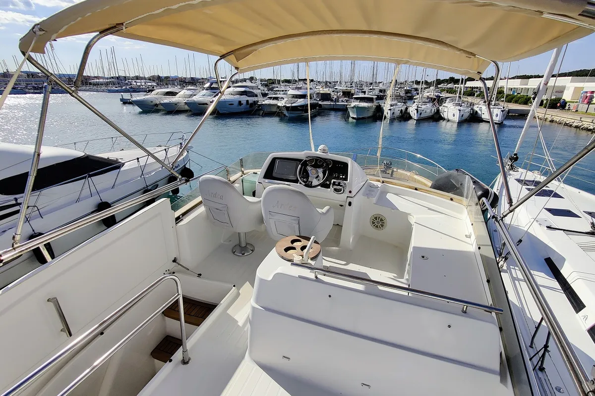 Cockpit of Ardea, a Beneteau Antares 13,80 motor yacht at Općina Sukošan, Croatia