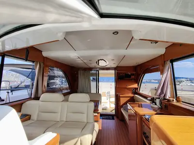 Salon of Ardea, a Beneteau Antares 13,80 motor yacht at Općina Sukošan, Croatia