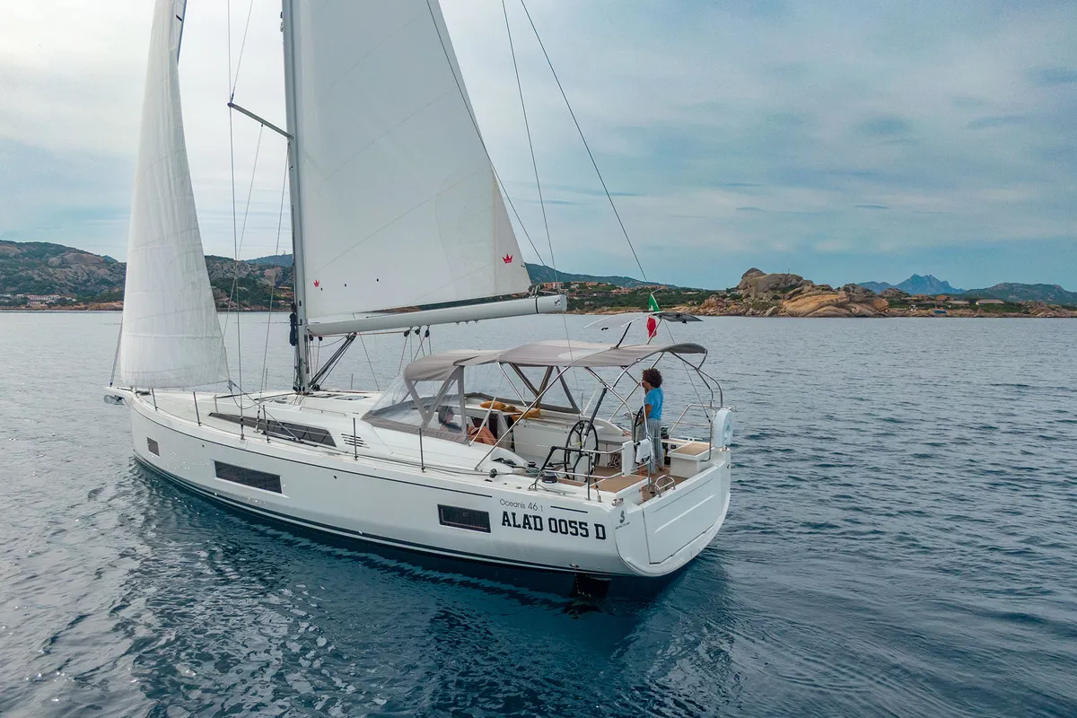 Circe, a Beneteau Oceanis 46.1 sailboat at Cannigione, Italy