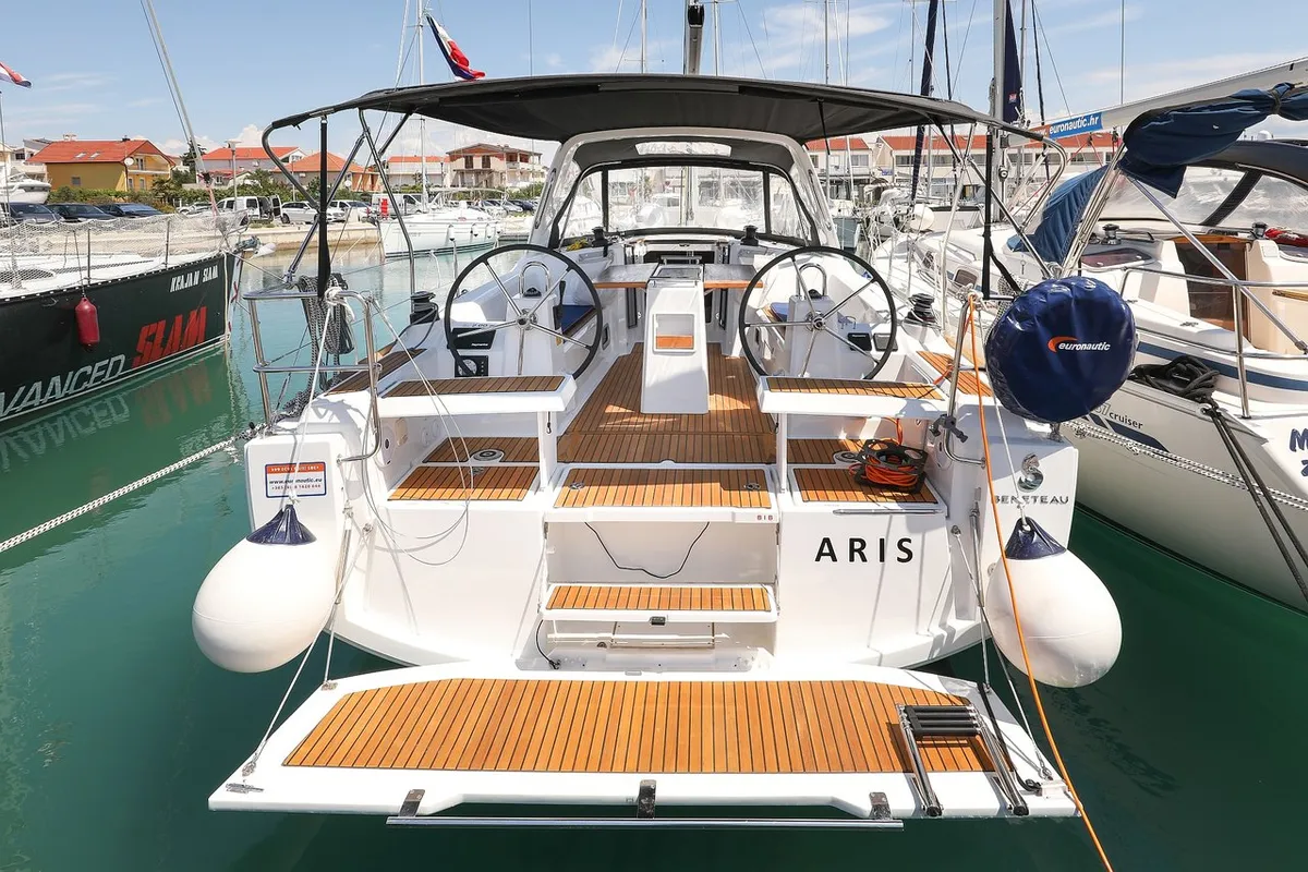 Exterior view of Aris, a Beneteau Oceanis 35.1 sailboat at Grad Biograd na Moru, Croatia