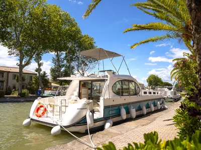 Cruiser Premium+ 6/8 Pers., a Nicols Estivale Sixto+ motorboat at Glénac