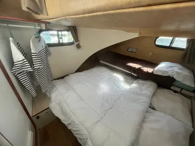Cabin on Concerto 1, a Nicols Confort 1100 motorboat at Sablé-sur-Sarthe, France