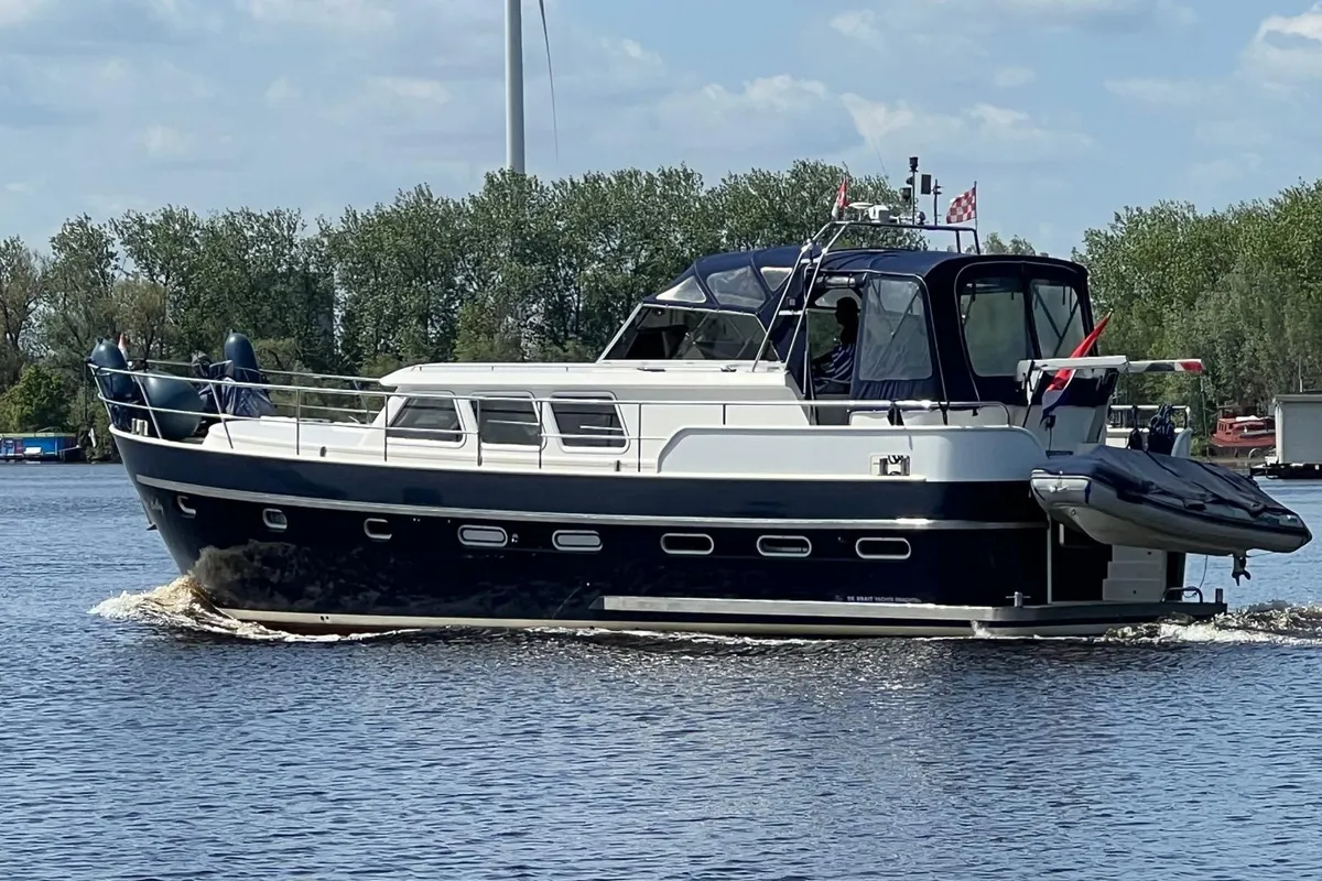 Exterior view of Impression, a De Drait Impression 42 motorboat at Akkrum, Netherlands