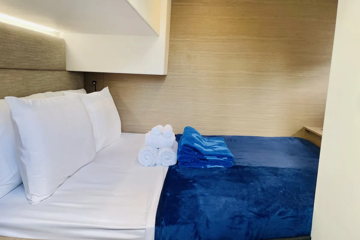 Cabin on Hoylah, a Fountaine Pajot Aura 51 catamaran at Road Town, British Virgin Islands