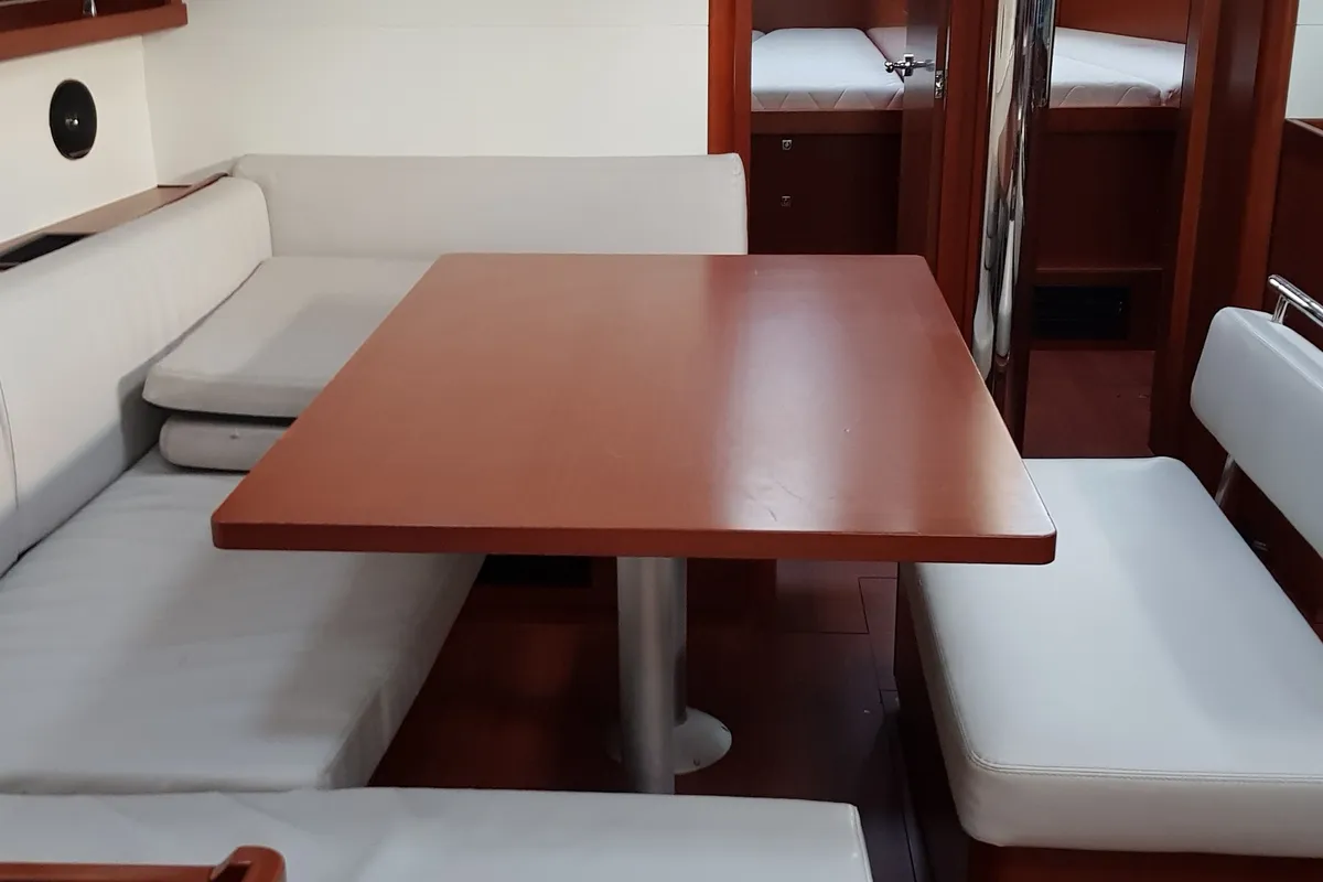 Salon of Senza Fine, a Beneteau Oceanis 48 sailboat at Tonnarella, Italy