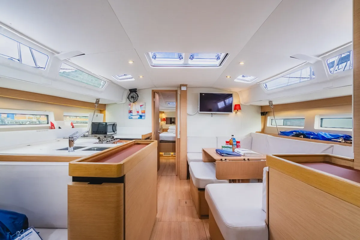 Salon of Hakuna Matata IV, a Jeanneau Sun Odyssey 490 sailboat at Road Town, British Virgin Islands