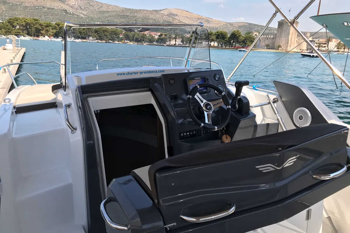 Cockpit of SUNdeck, a Beneteau Flyer 7.7 SUNdeck motorboat at Grad Trogir, Croatia