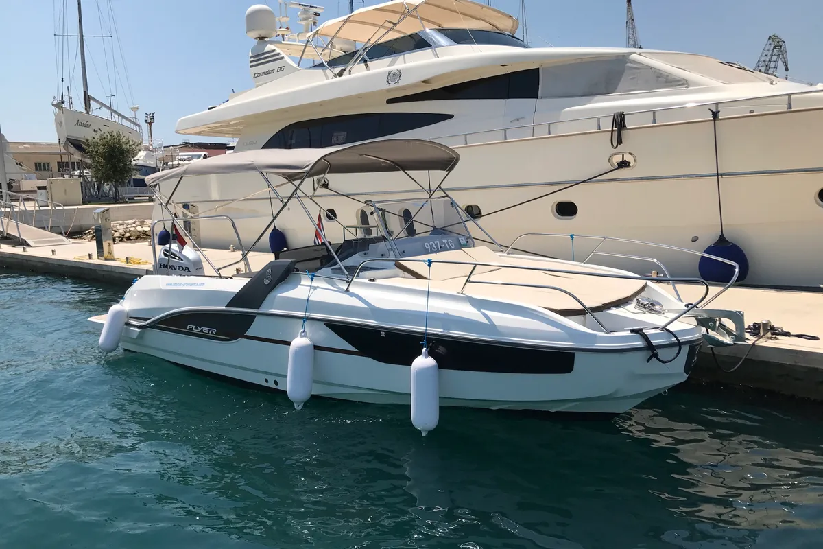 Exterior view of SUNdeck, a Beneteau Flyer 7.7 SUNdeck motorboat at Grad Trogir, Croatia