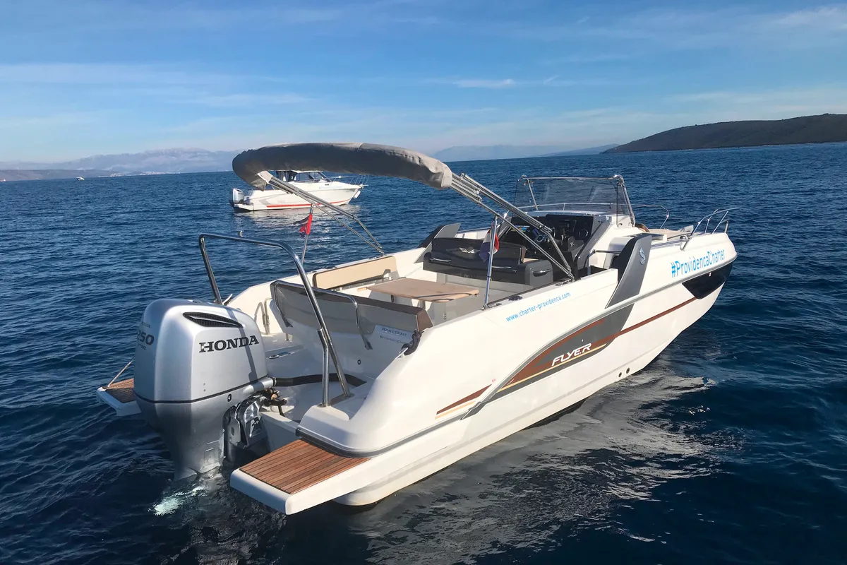 Exterior view of SUNdeck, a Beneteau Flyer 7.7 SUNdeck motorboat at Grad Trogir, Croatia