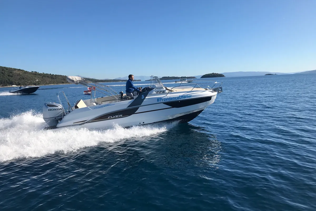 Exterior view of SUNdeck, a Beneteau Flyer 7.7 SUNdeck motorboat at Grad Trogir, Croatia