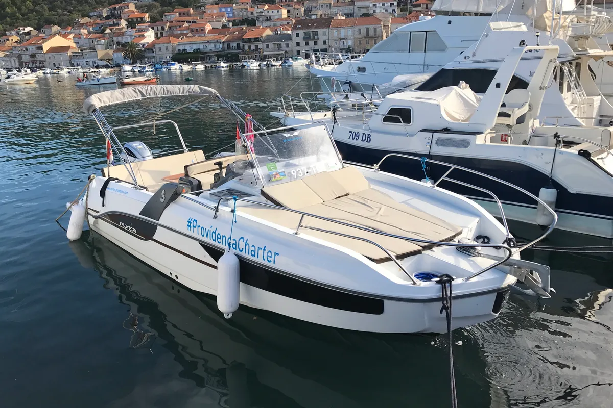 Exterior view of SUNdeck, a Beneteau Flyer 7.7 SUNdeck motorboat at Grad Trogir, Croatia