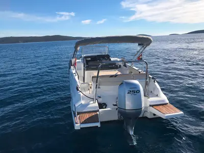 Deck of SUNdeck, a Beneteau Flyer 7.7 SUNdeck motorboat at Grad Trogir, Croatia
