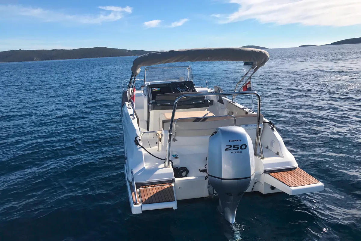 Deck of SUNdeck, a Beneteau Flyer 7.7 SUNdeck motorboat at Grad Trogir, Croatia
